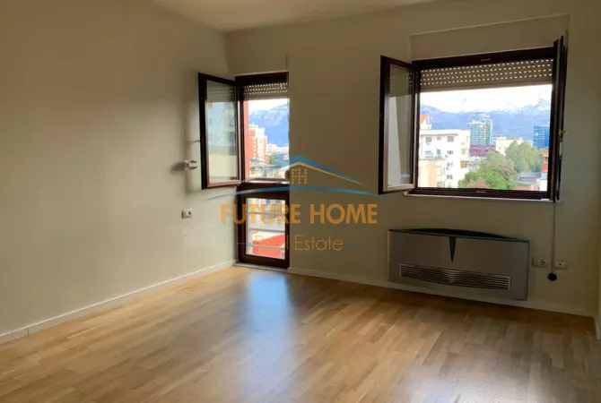 Ambient per Zyra Per Qera, Rruga Sami Frasheri, Shkolla Petro Nini.