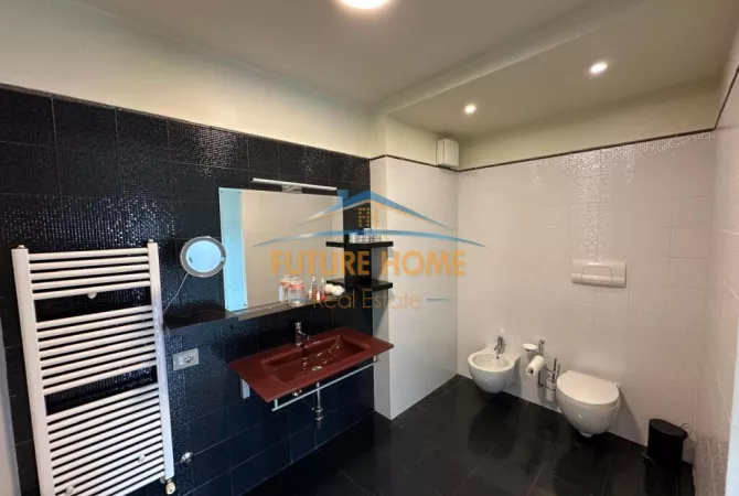 Ambient per Zyra Per Qera, Rruga Sami Frasheri, Shkolla Petro Nini.