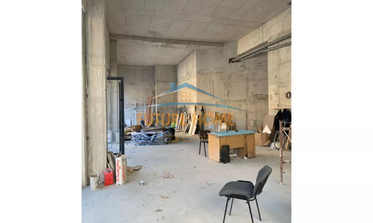 Ambient Biznesi Per Shitje, Rruga Qemal Stafa,Tirane.