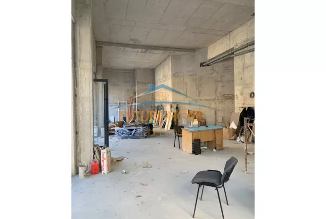 Business Property in Sale 3+1 in Tirana - 450,000 Euro