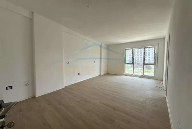 Shtepi ne shitje Apartament ne Tirane, 2+1, Mobilimi Bosh, pa mobiluar, Pagesa 183,260  Euro.
