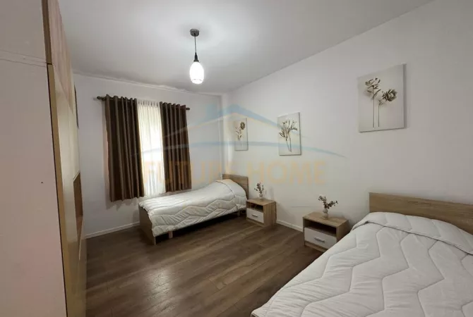 Appartamento in vendita a Tirana 2+1, Arredato