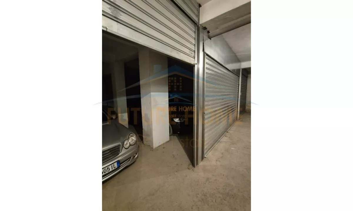 Garazh Per Shitje, Unaza e Re prane Fabrikes se Miellit Tirane