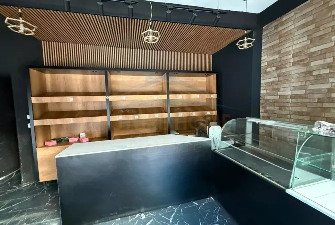 Business Property in Sale 1+1 in Tirana - 150,000 Euro