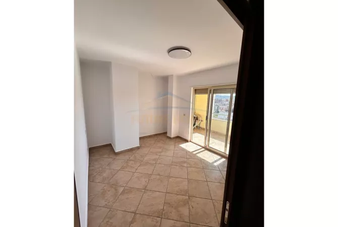 Ambient Zyre per qera, Rruga Fortuzi, Tirane