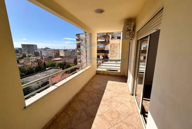 Business Property for Rent 3+1 in Tirana - 600 Euro