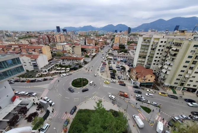 Business Property in Sale 1+1 in Tirana - 50,000 Euro