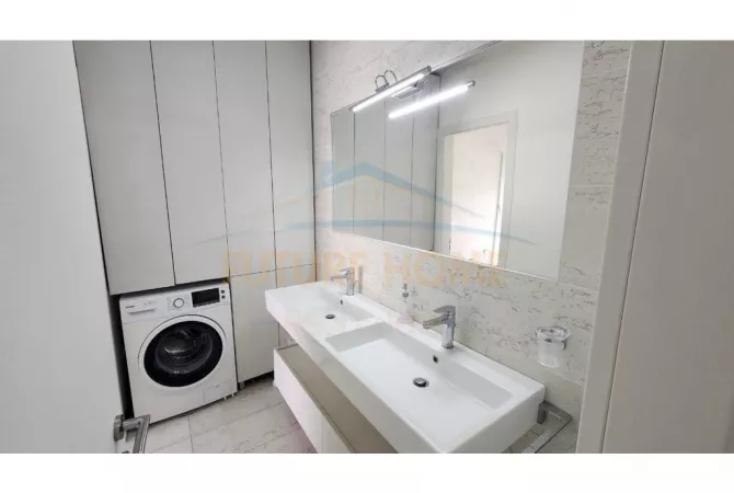 Shtepi me qera Apartament ne Tirane, 2+1, Mobilimi E mobiluar, Pagesa 700  Euro.