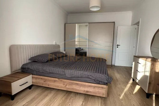 Shtepi ne shitje Apartament ne Tirane, 1+1, Mobilimi E mobiluar, Pagesa 159,000  Euro.
