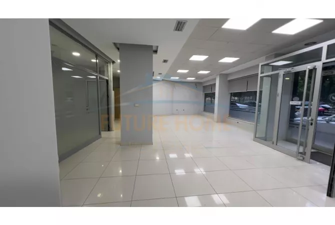 Business Property for Rent 1+1 in Korca - 2,200 Euro