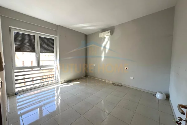 Apartament, Ambjent Biznesi me qera, Rruga e Bogdaneve, Tirane