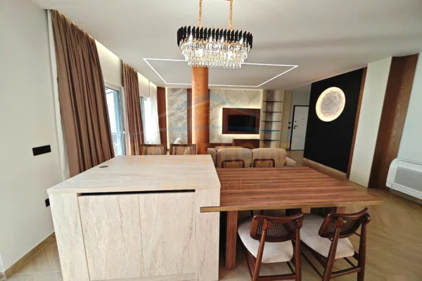 Shtepi ne shitje Apartament ne Durres, 2+1, Mobilimi E mobiluar, Pagesa 500,000  Euro.