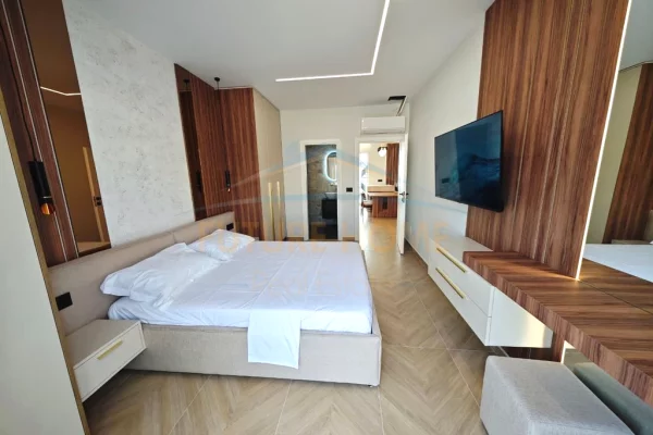 Shtepi ne shitje Apartament ne Durres, 2+1, Mobilimi E mobiluar, Pagesa 500,000  Euro.