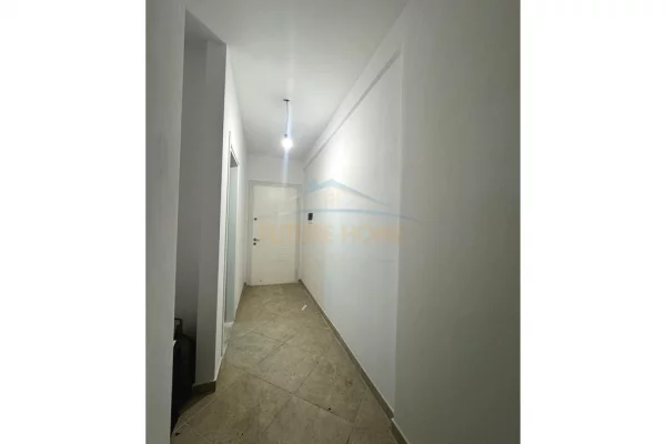 Shtepi ne shitje Apartament ne Tirane, 2+1, Mobilimi Bosh, pa mobiluar, Pagesa 200,000  Euro.