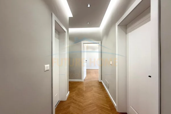 Shtepi ne shitje Apartament ne Tirane, 2+1, Mobilimi Bosh, pa mobiluar, Pagesa 255,000  Euro.