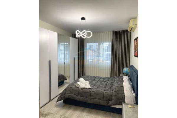 Shtepi me qera Apartament ne Tirane, 1+1, Mobilimi E mobiluar, Pagesa 900  Euro.