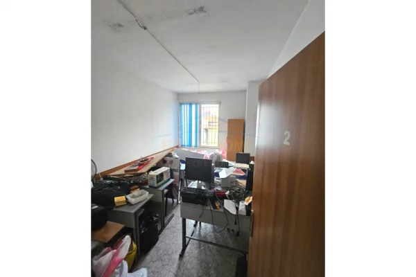 Ambjent Biznesi per qera, Rruga Bardhyl