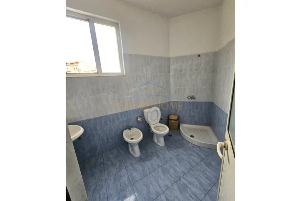 Ambjent Biznesi per qera, Rruga Bardhyl