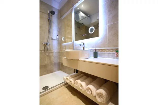 Shtepi me qera Apartament ne Tirane, 1+1, Mobilimi E mobiluar, Pagesa 700  Euro.