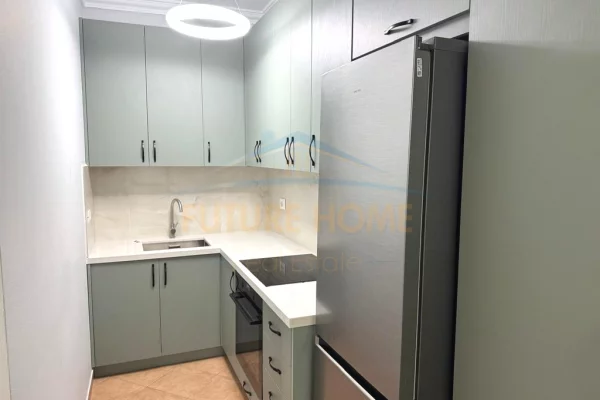 Shtepi me qera Apartament ne Tirane, 2+1, Mobilimi E mobiluar, Pagesa 800  Euro.