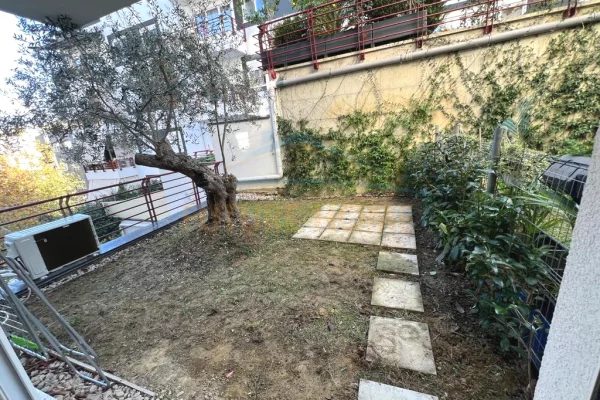 Shtepi me qera Apartament ne Tirane, 1+1, Mobilimi E mobiluar, Pagesa 700  Euro.