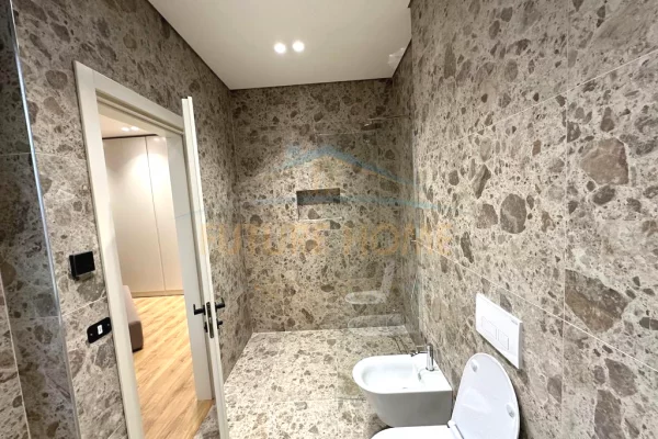 Shtepi me qera Apartament ne Tirane, 2+1, Mobilimi E mobiluar, Pagesa 2,100  Euro.