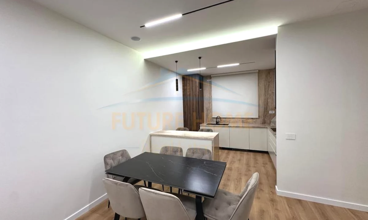 Shtepi me qera Apartament ne Tirane, 2+1, Mobilimi E mobiluar, Pagesa 2,200  Euro.