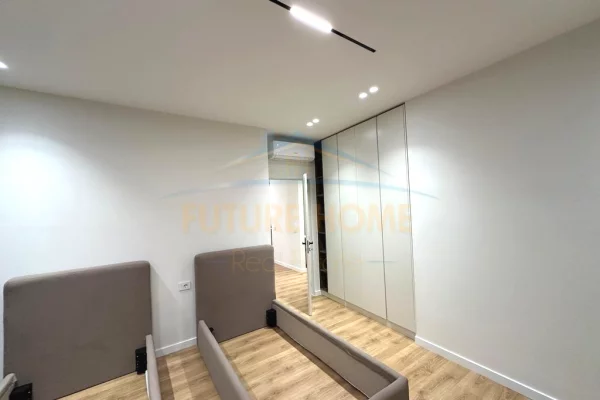 Shtepi me qera Apartament ne Tirane, 2+1, Mobilimi E mobiluar, Pagesa 2,200  Euro.