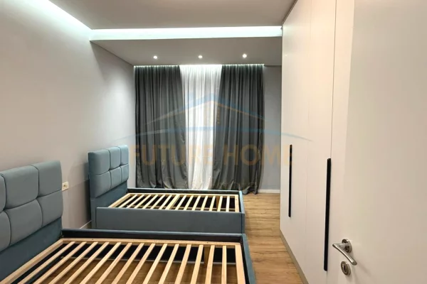 Appartamento in affitto a Tirana 2+1, Arredato