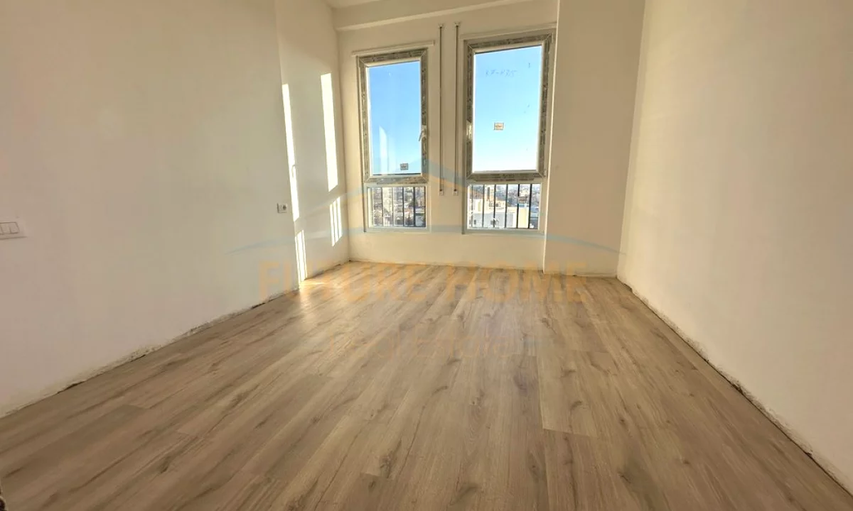 Shtepi ne shitje Apartament ne Tirane, 2+1, Mobilimi Bosh, pa mobiluar, Pagesa 123,000  Euro.