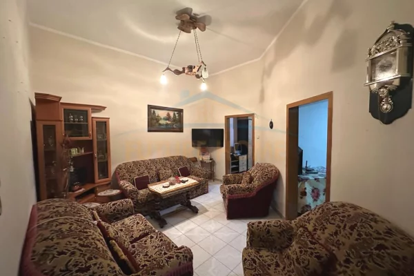 House for Rent 3+1 in Tirana - 900 Euro