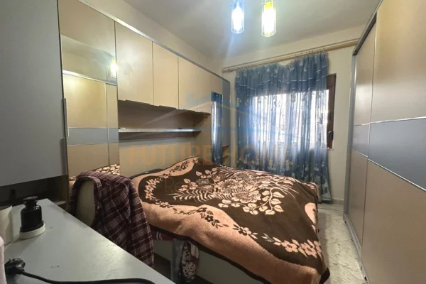 Appartamento in vendita a Tirana 2+1, Arredato