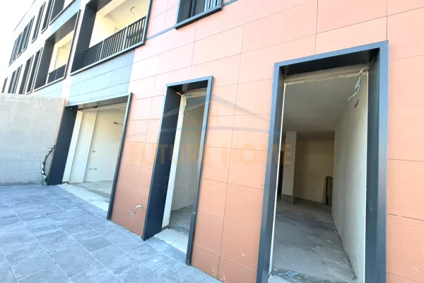 Appartamento in vendita a Tirana 1+1, Vuoto