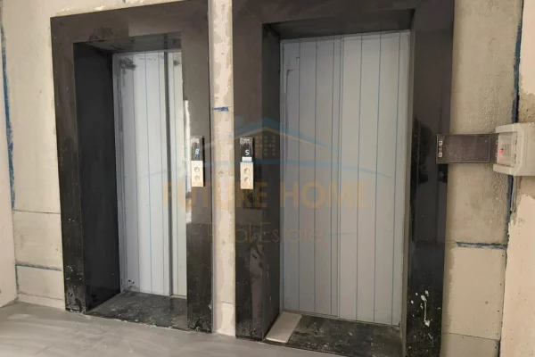 Appartamento in vendita a Tirana Garsoniere, Vuoto