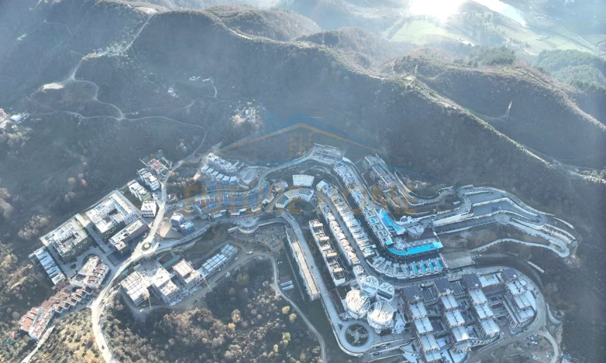 Shtepi ne shitje Apartament ne Tirane, 2+1, Mobilimi Bosh, pa mobiluar, Pagesa 155,000  Euro.