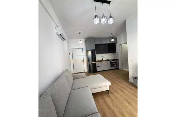 Appartamento in affitto a Tirana 1+1, Arredato