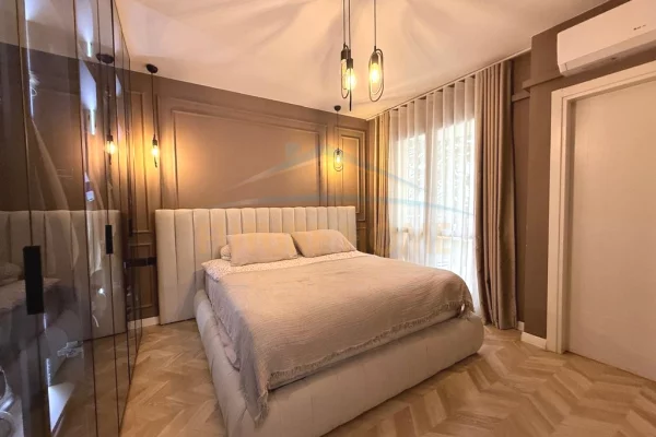 Shtepi ne shitje Apartament ne Tirane, 2+1, Mobilimi E mobiluar, Pagesa 242,000  Euro.