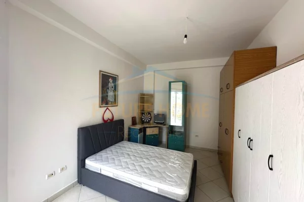 Shtepi me qera Apartament ne Tirane, 2+1, Mobilimi E mobiluar, Pagesa 750  Euro.