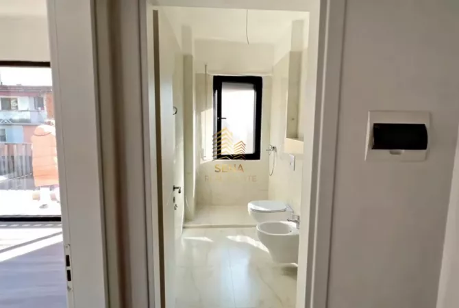 Shtepi ne shitje Apartament ne Tirane, 1+1, Mobilimi Bosh, pa mobiluar, Pagesa 172,000  Euro.