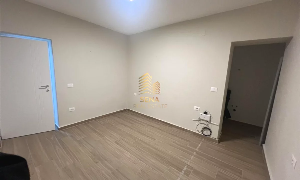 Qira, Ambient Biznesi, Bllok, 600 Euro/muaj