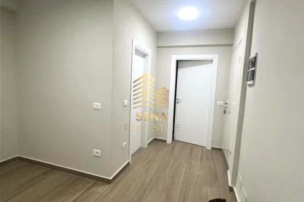 Qira, Ambient Biznesi, Bllok, 600 Euro/muaj