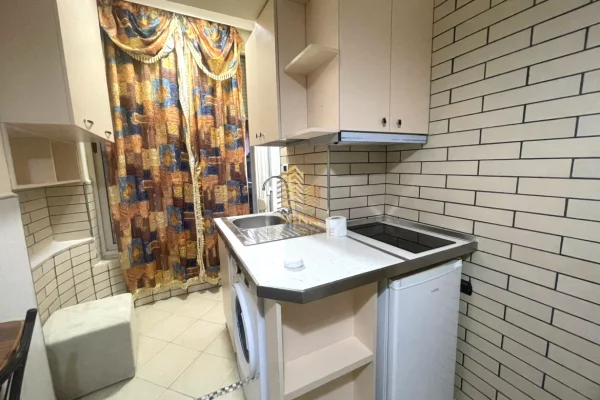Shtepi me qera Garsoniere ne Tirane - 35,000 Leke