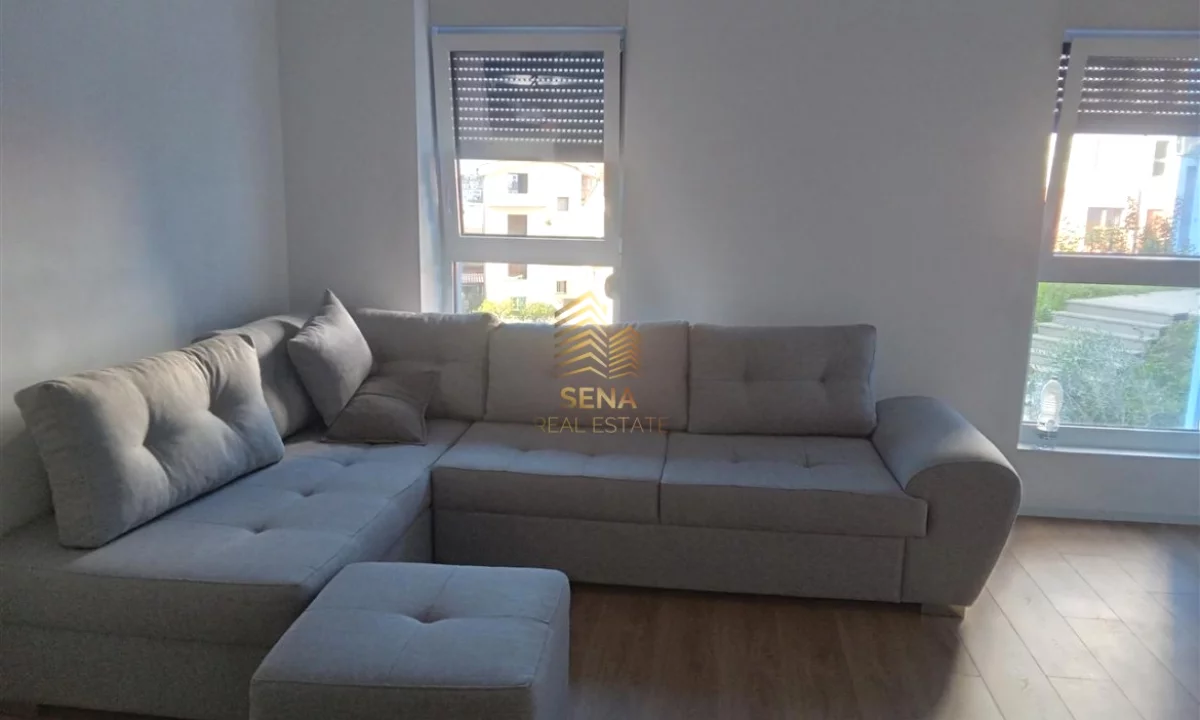 Shtepi me qera Apartament ne Tirane, 1+1, Mobilimi E mobiluar, Pagesa 40,000  Leke.