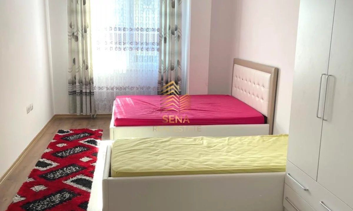 Shtepi me qera Apartament ne Tirane, 3+1, Mobilimi E mobiluar, Pagesa 850  Euro.