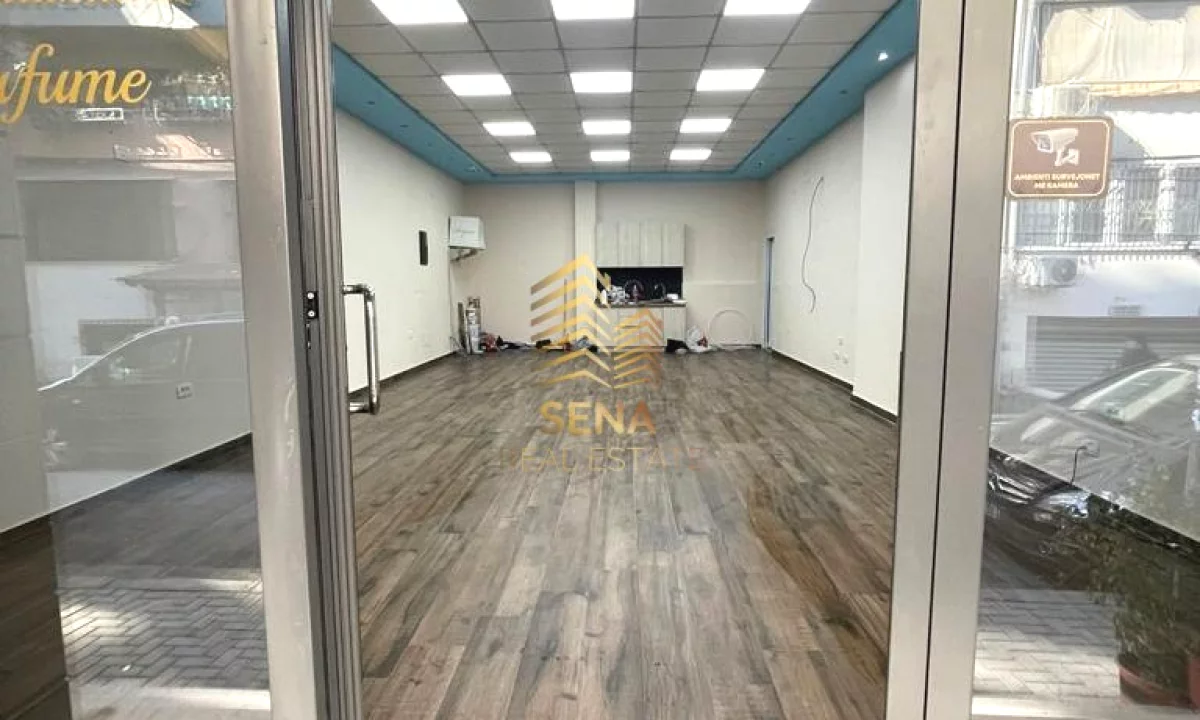 Shitet, Ambient Biznesi, Bllok, 450.000 Euro