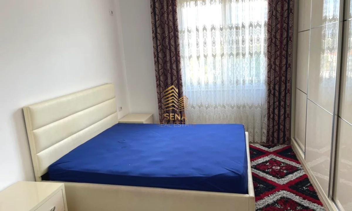 Shtepi ne shitje Apartament ne Tirane, 3+1, Mobilimi E mobiluar, Pagesa 295,000  Euro.