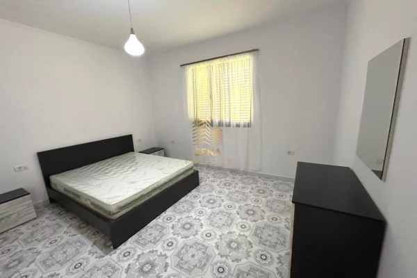 Shtepi me qera Apartament ne Tirane, 1+1, Mobilimi E mobiluar, Pagesa 38,000  Leke.