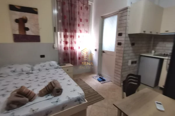 Shtepi me qera Apartament ne Tirane, Garsoniere, Mobilimi E mobiluar, Pagesa 400  Euro.