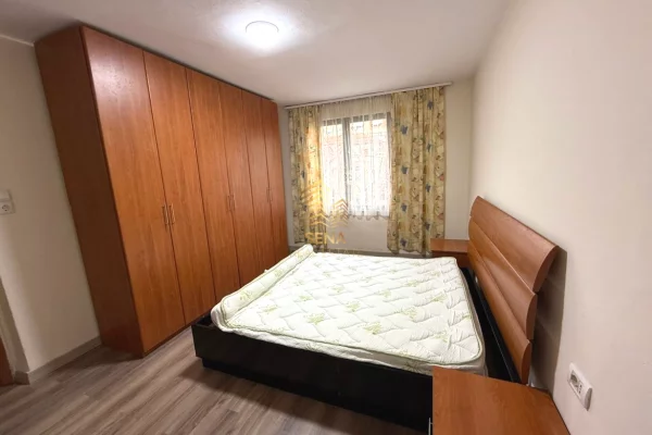 Shtepi me qera Apartament ne Tirane, 1+1, Mobilimi E mobiluar, Pagesa 500  Euro.