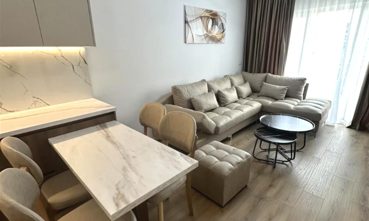 Shtepi me qera Apartament ne Tirane, 2+1, Mobilimi E mobiluar, Pagesa 900  Euro.